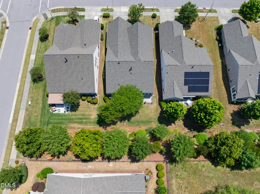Property Slideshow image 3 of 34 | 604 bloomsbury pl, Cary, NC, 27519