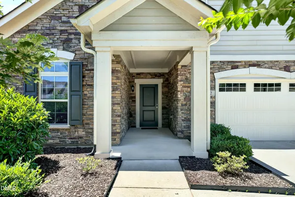 Property Slideshow image 2 of 39 | 1512 fountainview dr, Wake Forest, NC, 27587