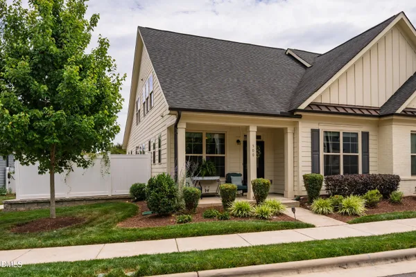 Property Slideshow image 2 of 46 | 300 bridge st, Hillsborough, NC, 27278