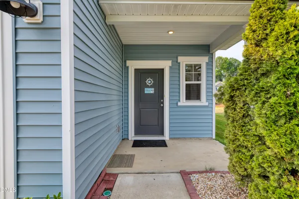 Property Slideshow image 3 of 40 | 2132 water marsh trl, Fuquay Varina, NC, 27526