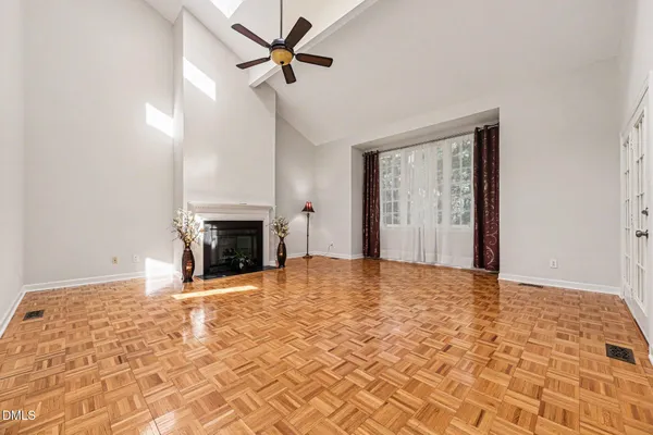 Property Slideshow image 3 of 35 | 438 crossvine close, Pittsboro, NC, 27312