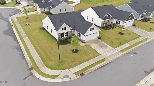 Property Slideshow image 3 of 33 | 82 coble farms pl, Fuquay Varina, NC, 27526