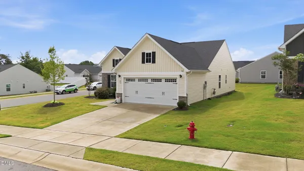 Property Slideshow image 2 of 33 | 82 coble farms pl, Fuquay Varina, NC, 27526