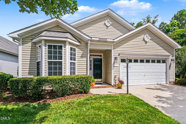 Property Slideshow image 2 of 33 | 226 muir brook pl, Cary, NC, 27519