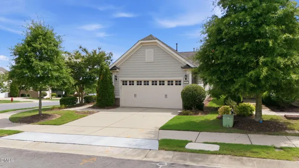Property Slideshow image 2 of 55 | 103 chambers field ct, Durham, NC, 27703