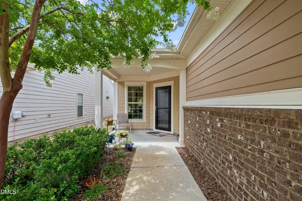 Property Slideshow image 2 of 46 | 104 rosedale creek dr, Durham, NC, 27703