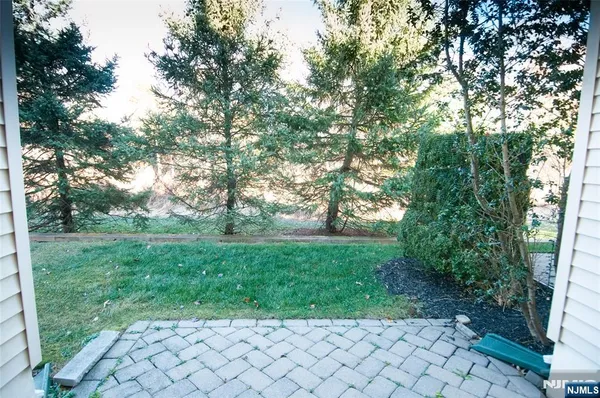 Property Slideshow image 3 of 40 | 12 farrington plz, Somerset, NJ, 08873