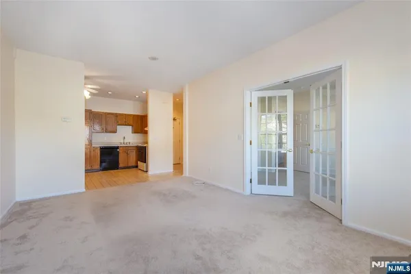 Property Slideshow image 3 of 29 | 2 richmond rd 210, West Milford, NJ, 07480