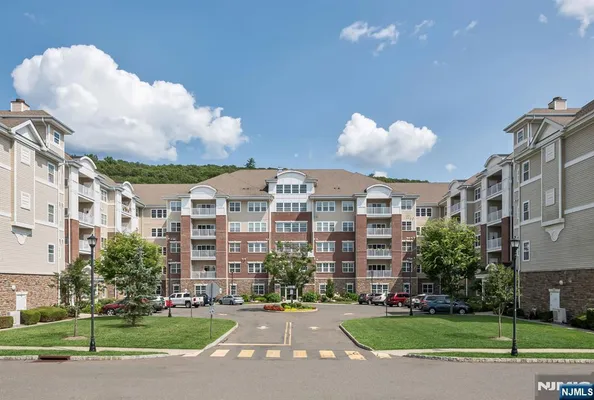 Property Slideshow image 2 of 35 | 5201 warrens way, Wanaque, NJ, 07465