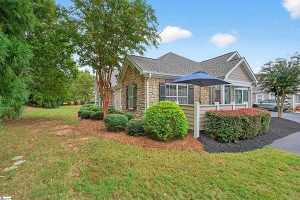 Property Slideshow image 2 of 31 | 161 ravines ln, Spartanburg, SC, 29301