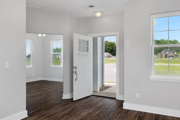 Property Slideshow image 2 of 20 | 447 abbey rd d, Munford, TN, 38058