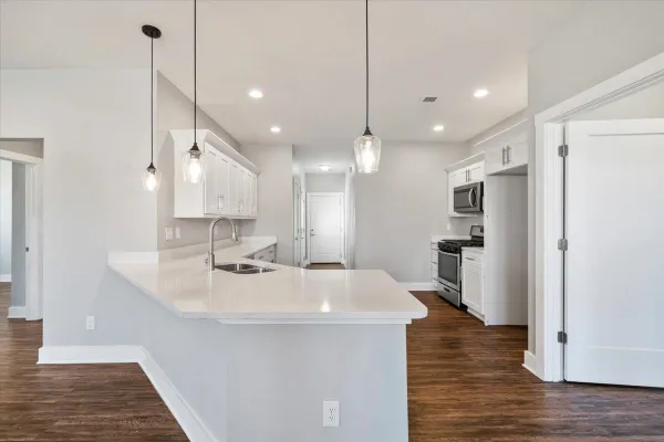 Property Slideshow image 2 of 30 | 447 abbey rd a, Munford, TN, 38058