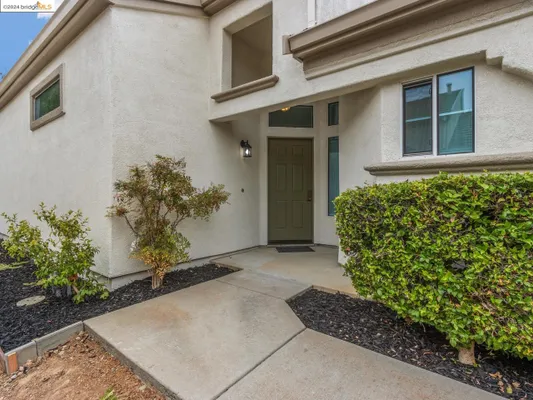 Property Slideshow image 3 of 33 | 1932 crispin dr, Brentwood, CA, 94513