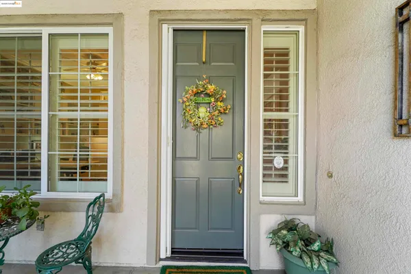 Property Slideshow image 3 of 60 | 910 suntan ln, Brentwood, CA, 94513