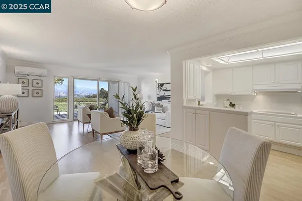 Property Slideshow image 2 of 58 | 2001 skycrest dr 4, Walnut Creek, CA, 94595