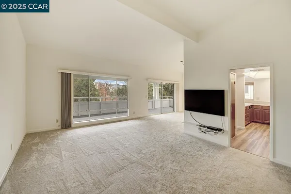 Property Slideshow image 2 of 48 | 2625 ptarmigan dr 7, Walnut Creek, CA, 94595