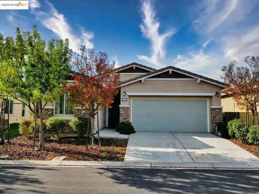 Property Slideshow image 2 of 52 | 321 kestrel way, Rio Vista, CA, 94571