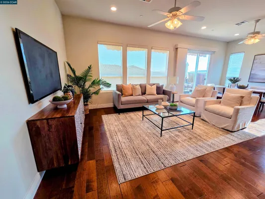 Property Slideshow image 3 of 28 | 1735 veneto ln, Brentwood, CA, 94513