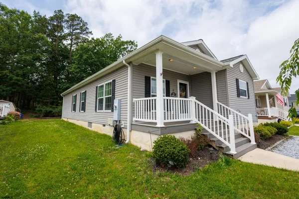 Property Slideshow image 3 of 33 | 54 pinetree ln, Mays Landing, NJ, 08330