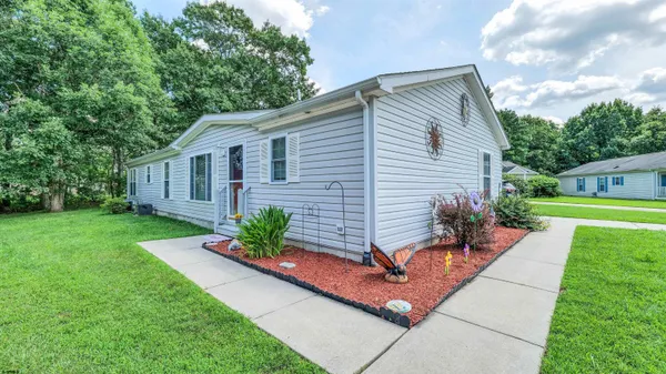 Property Slideshow image 3 of 39 | 172 turnberry ct, Mays Landing, NJ, 08330