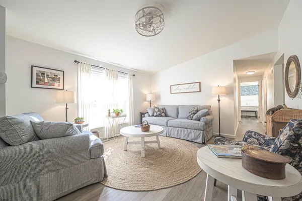 Property Slideshow image 3 of 22 | 94 baltusrol dr, Mays Landing, NJ, 08330