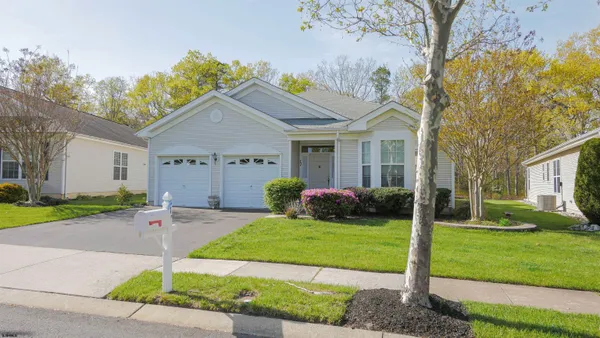 Property Slideshow image 2 of 30 | 17 derby dr, Galloway, NJ, 08205