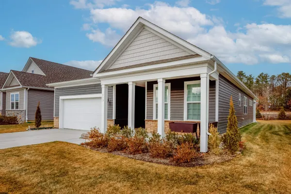 Property Slideshow image 3 of 40 | 113 hilton head ct, Egg Harbor Township, NJ, 08234