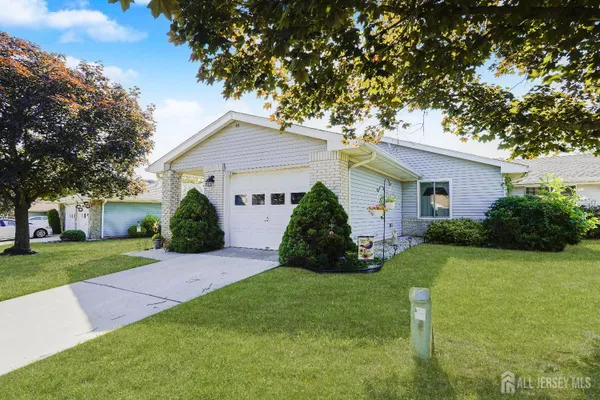 Property Slideshow image 3 of 33 | 732 ralston plz a, Monroe, NJ, 08831