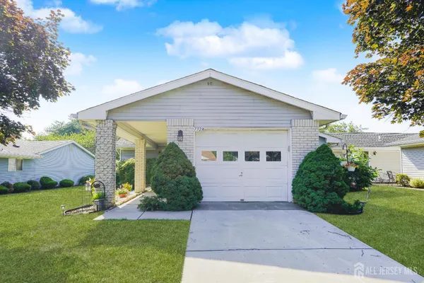 Property Slideshow image 2 of 33 | 732 ralston plz a, Monroe, NJ, 08831