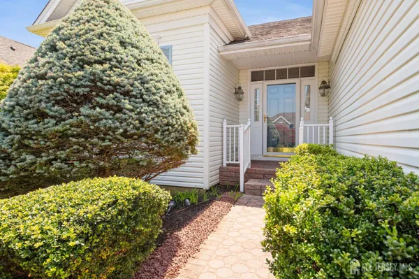 Property Slideshow image 3 of 38 | 9 glen eagles way, Monroe, NJ, 08831