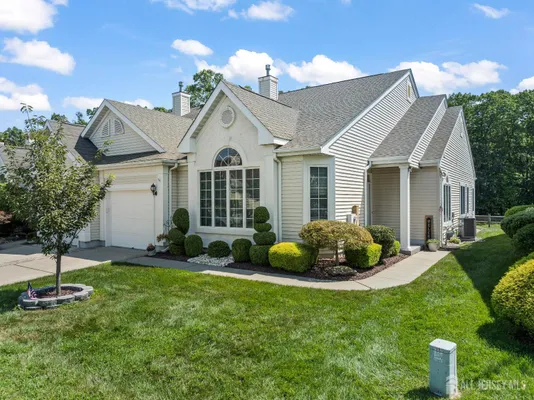 Property Slideshow image 2 of 30 | 52 stonewyck pl, Monroe, NJ, 08831