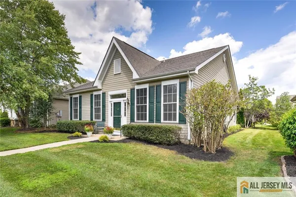 Property Slideshow image 3 of 63 | 5 trowbridge ln, Cranbury, NJ, 08512