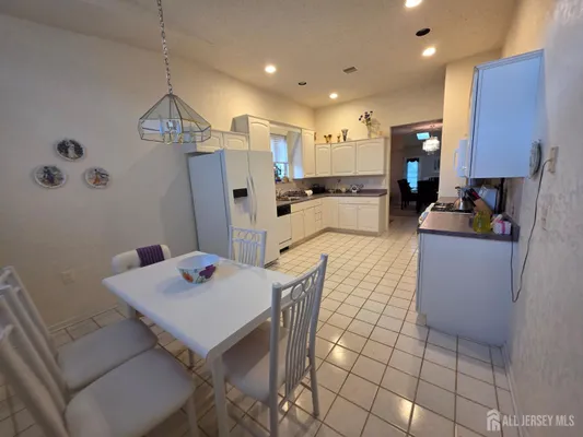 Property Slideshow image 2 of 18 | 34 stonewyck pl, Monroe, NJ, 08831