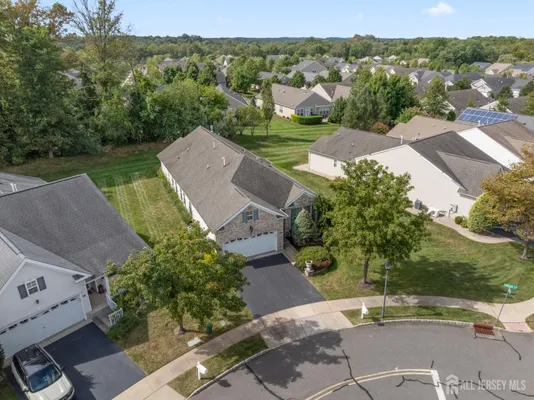 Property Slideshow image 3 of 49 | 24 friesan ct, Manalapan, NJ, 07726