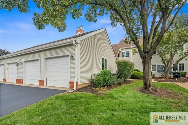 Property Slideshow image 3 of 56 | 90 winthrop rd # 90h, Monroe, NJ, 08831