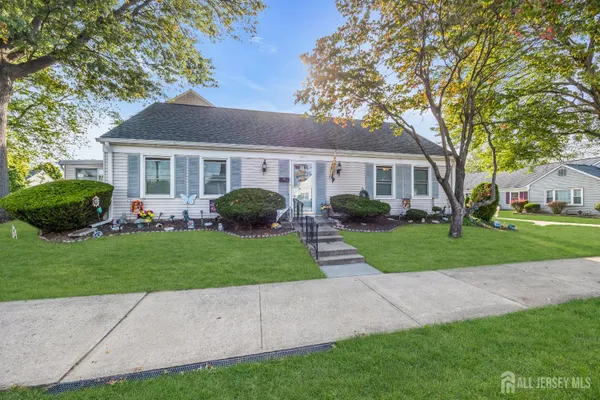 Property Slideshow image 2 of 28 | 355 new haven way 355c, Monroe, NJ, 08831