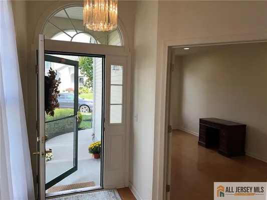 Property Slideshow image 3 of 18 | 99 saratoga ct, Somerset, NJ, 08873