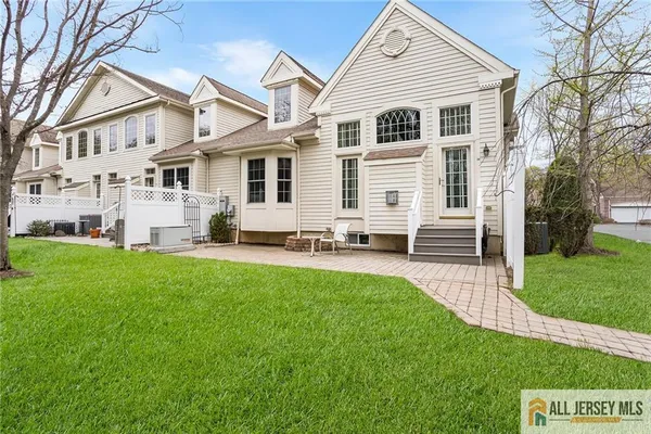 Property Slideshow image 3 of 42 | 34 schindler ct # 17, Lawrence, NJ, 08648