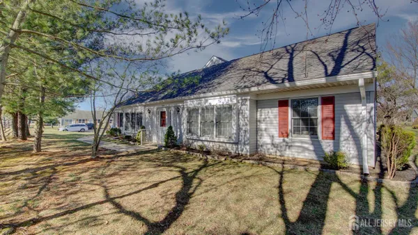 Property Slideshow image 2 of 45 | 741b nautilus ct b, Monroe, NJ, 08831