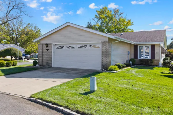 Property Slideshow image 3 of 26 | 349 jutland dr a, Monroe, NJ, 08831