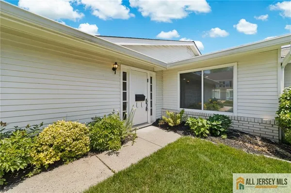 Property Slideshow image 2 of 30 | 442 dahlia plz 442a, Monroe, NJ, 08831