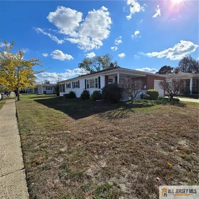 Property Slideshow image 2 of 20 | 71 bimini dr, Berkeley, NJ, 08757
