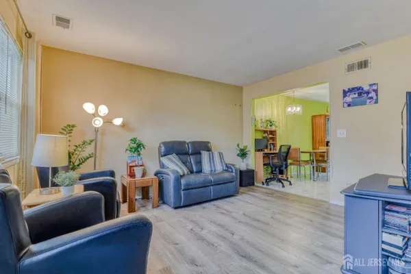 Property Slideshow image 3 of 22 | 11 alabama ct, Matawan, NJ, 07747