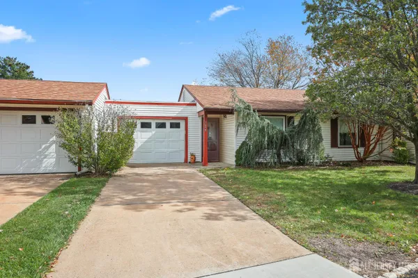 Property Slideshow image 2 of 21 | 149 maclura plz b, Monroe, NJ, 08831