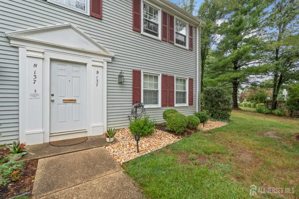 Property Slideshow image 2 of 19 | 137 n plymouth ln, Monroe, NJ, 08831