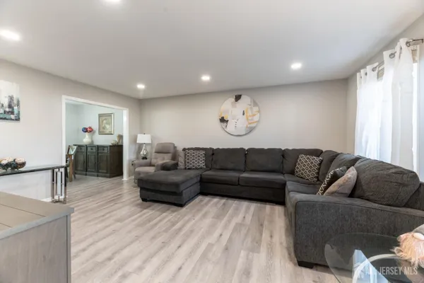 Property Slideshow image 3 of 20 | 94 gloucester way b, Monroe, NJ, 08831