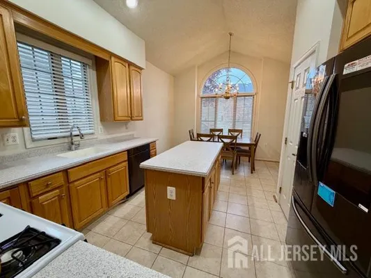 Property Slideshow image 3 of 15 | 2 london dr, Monroe, NJ, 08831