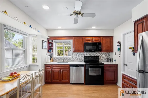 Property Slideshow image 2 of 35 | 10 glastonbury dr c, Monroe, NJ, 08831