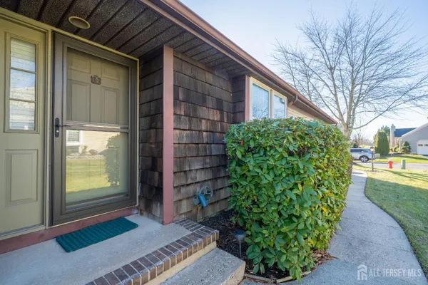 Property Slideshow image 2 of 29 | 14b john paul jones dr b, Monroe, NJ, 08831