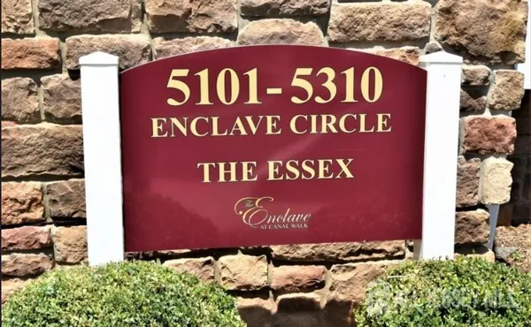 Property Slideshow image 2 of 46 | 5301 enclave cir, Somerset, NJ, 08873